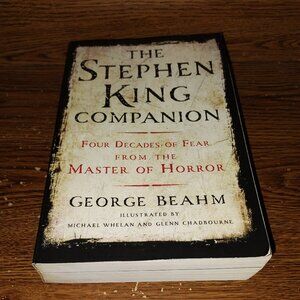 The Stephen King Companion (English, George Beahm) Paperback Book